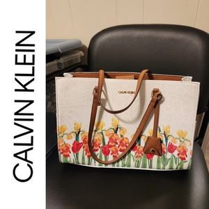 New w/o Tags Calvin Klein Floral Purse